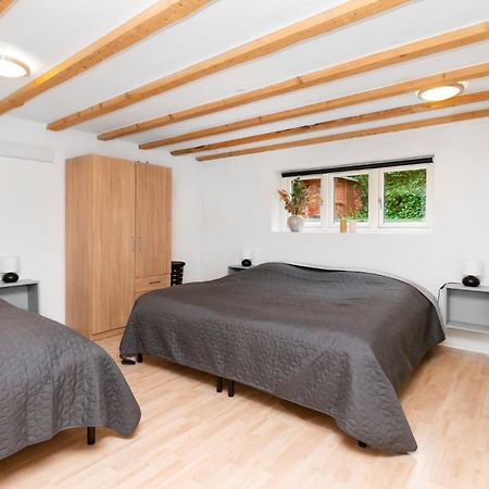 Moderne & Fuldt Udstyret Lejlighed M.Plads Til 4 Hojbjerg Exterior foto