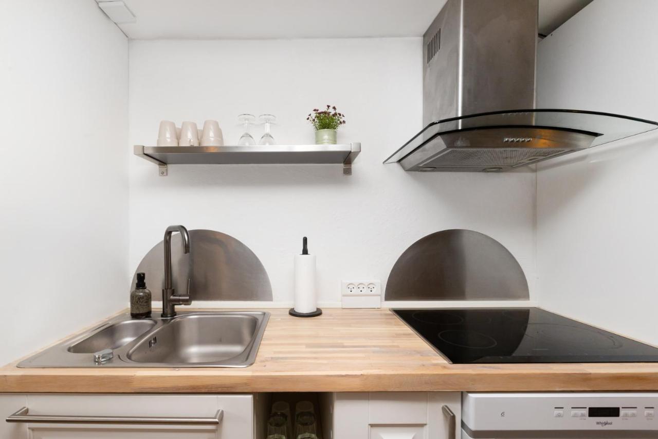 Moderne & Fuldt Udstyret Lejlighed M.Plads Til 4 Hojbjerg Exterior foto