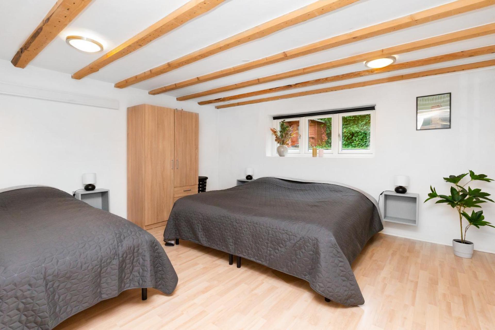 Moderne & Fuldt Udstyret Lejlighed M.Plads Til 4 Hojbjerg Exterior foto